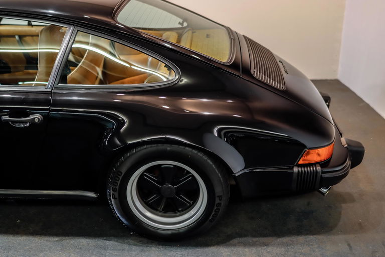 Porsche 911 Carrera 3,0