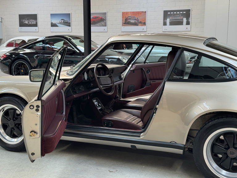 Porsche 911 Carrera 3.2