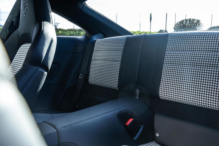 Porsche 992 Sport Classic