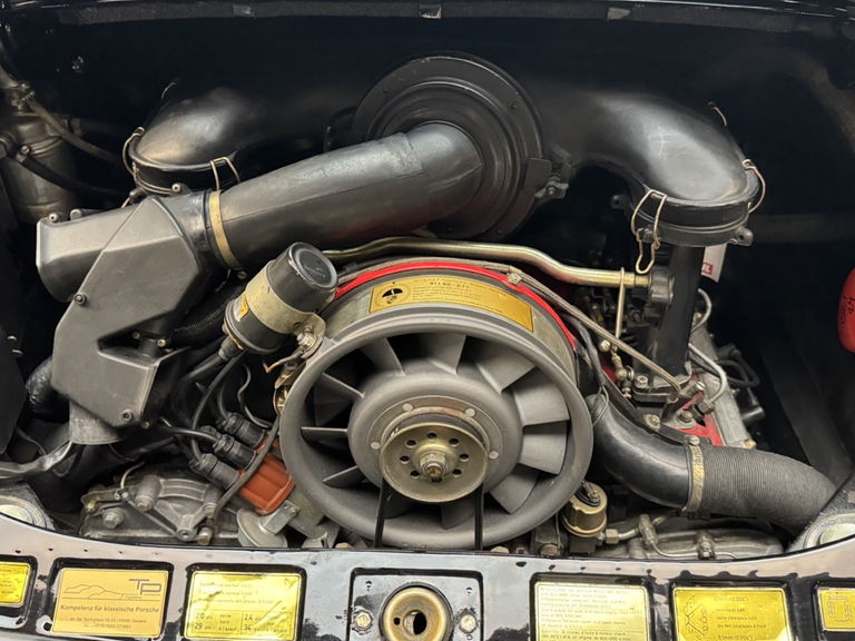 Porsche 911 Carrera 2.7