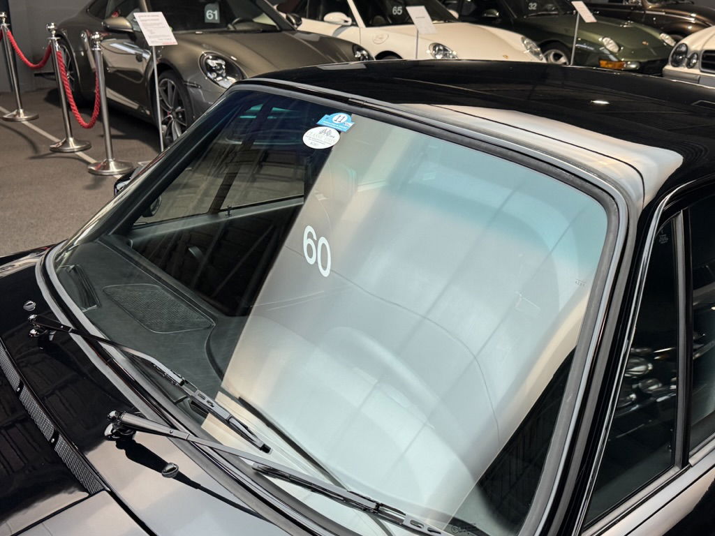 Porsche 911 Carrera 2.7