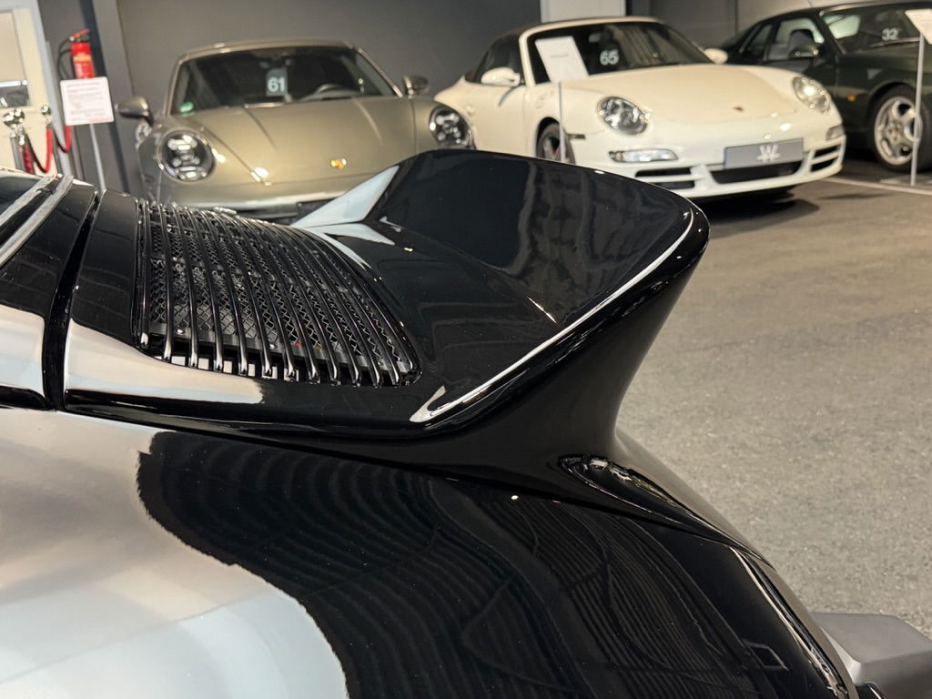 Porsche 911 Carrera 2.7