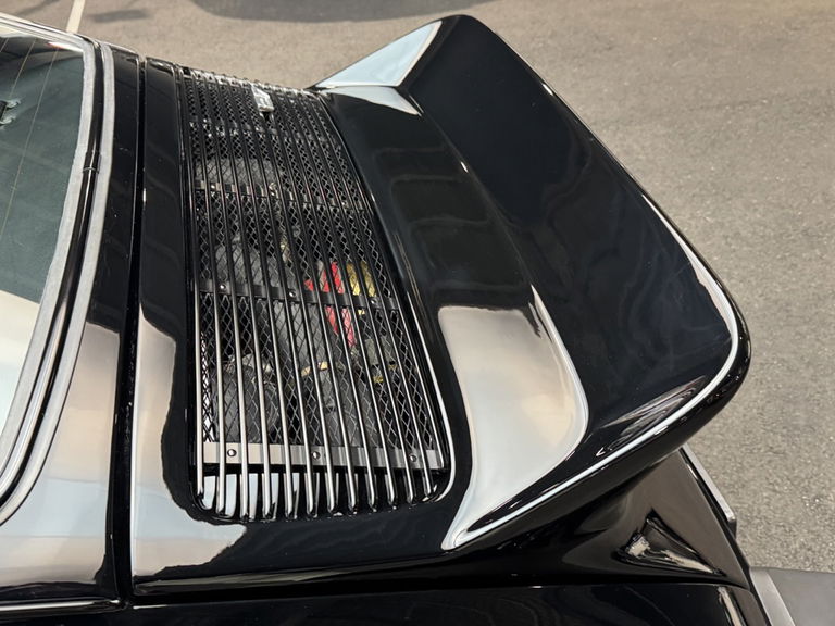 Porsche 911 Carrera 2.7