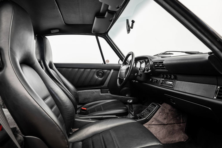 Porsche 964 Carrera 4