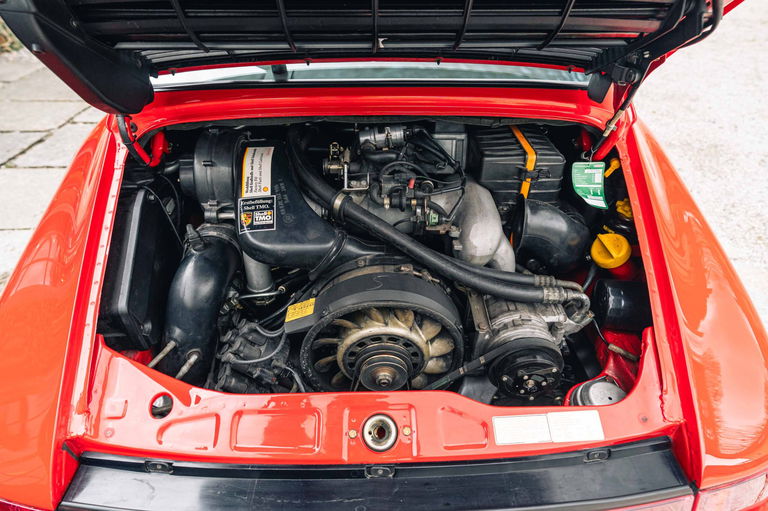 Porsche 964 Carrera 4