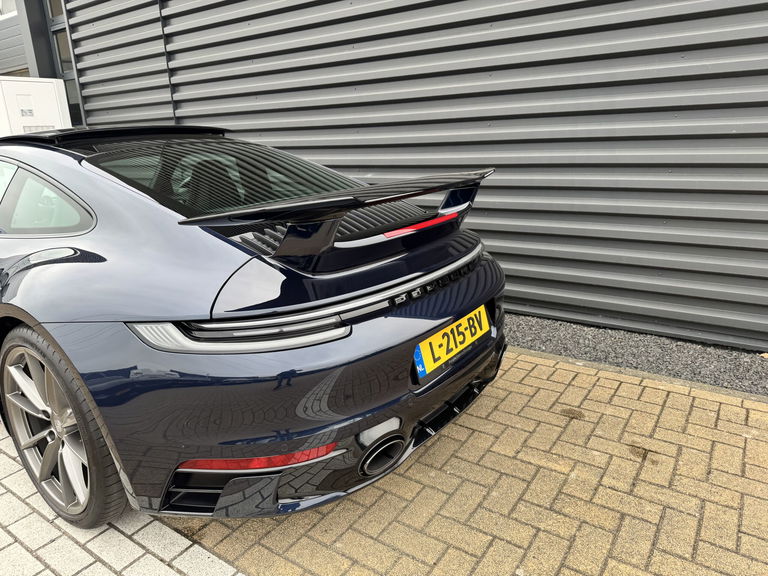 Porsche 992 Carrera