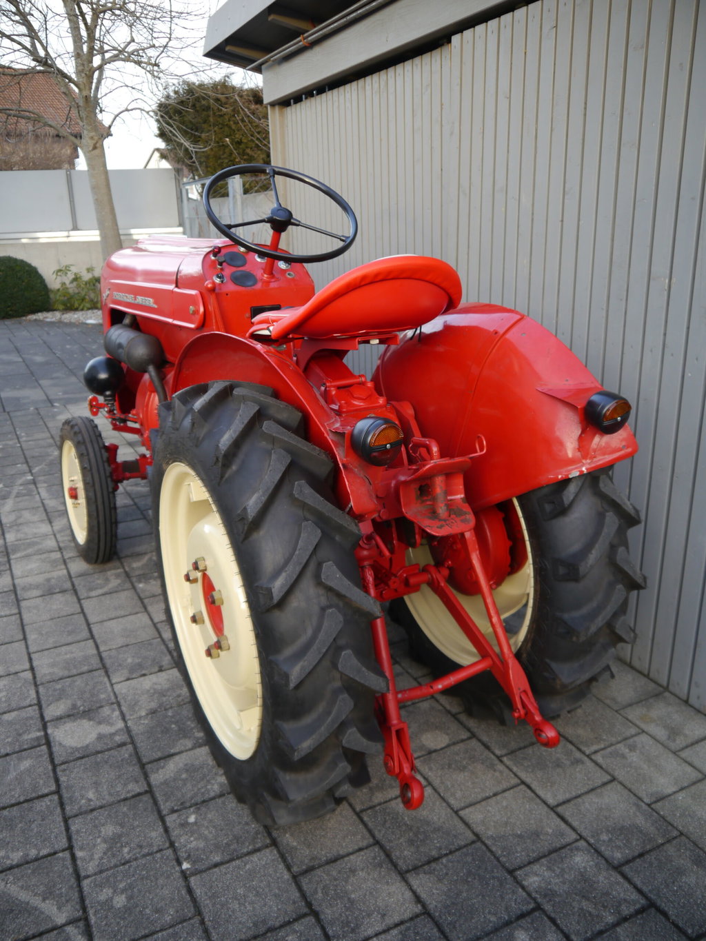 Porsche Junior 108 S