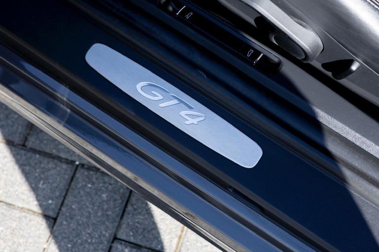 Porsche 981 Cayman GT4