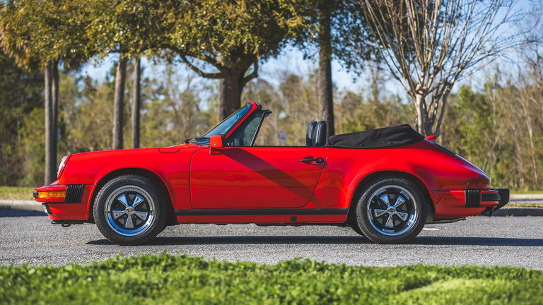 Porsche 911 Carrera 3.2 (US)