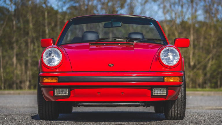 Porsche 911 Carrera 3.2 (US)