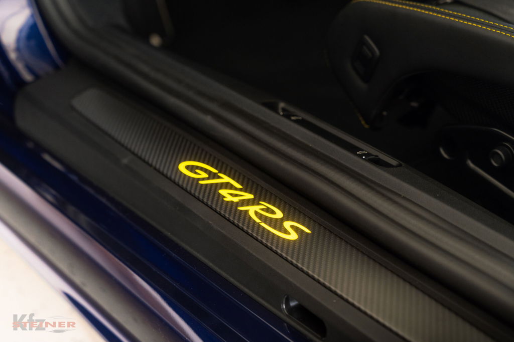 Porsche 718 Cayman GT4 RS