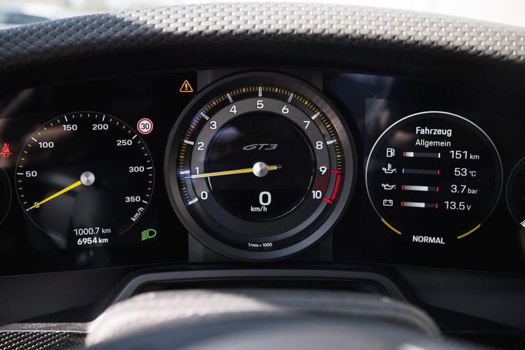 Porsche 992 GT3 Touring