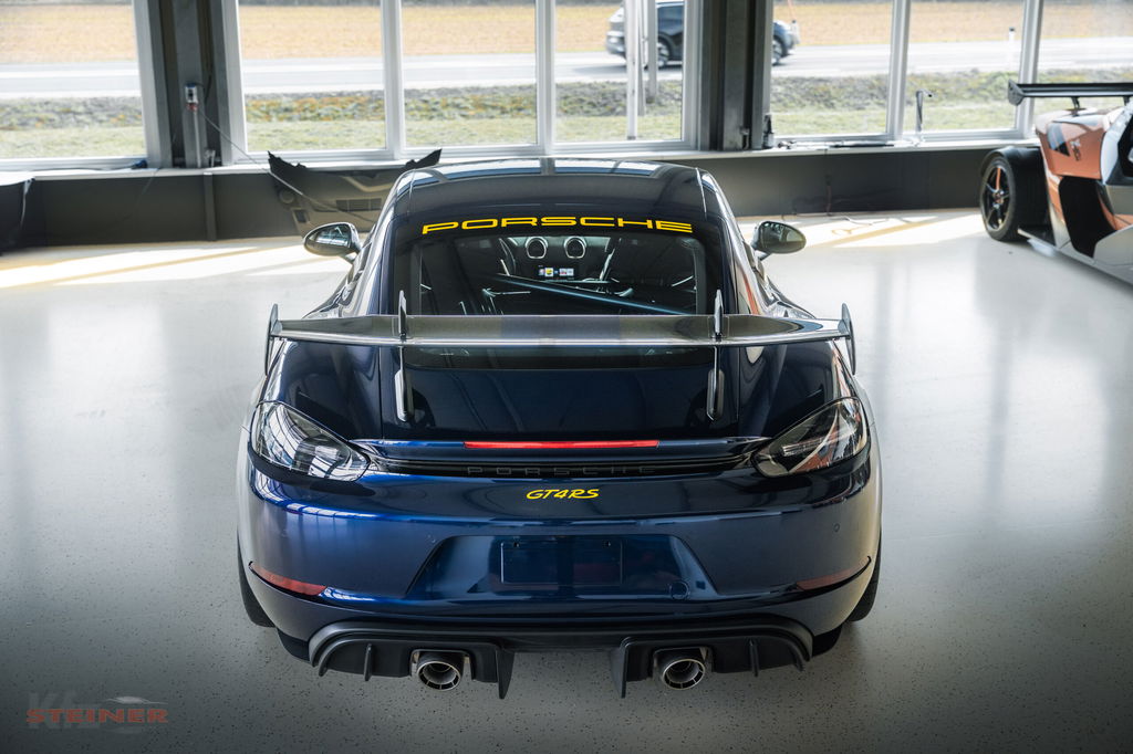 Porsche 718 Cayman GT4 RS