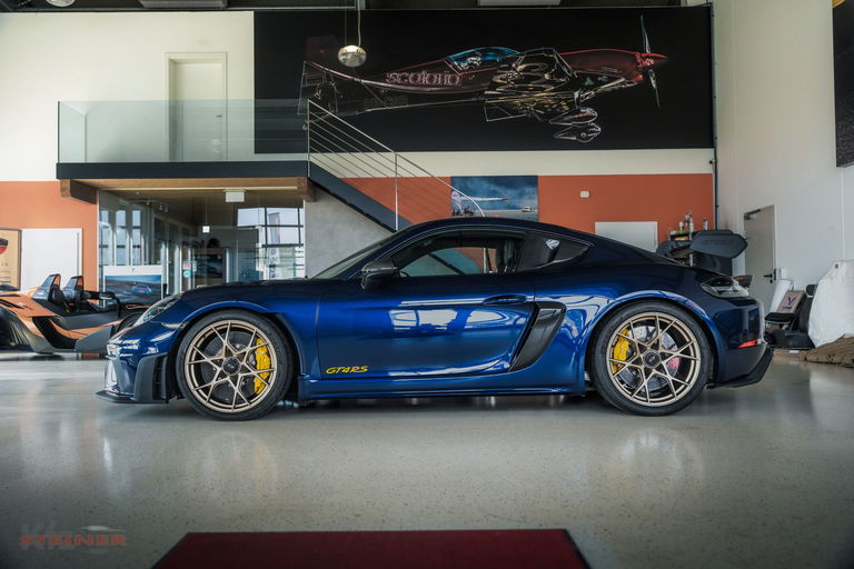 Porsche 718 Cayman GT4 RS