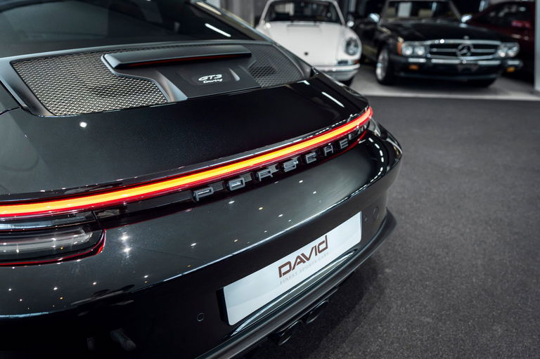 Porsche 992 GT3 Touring