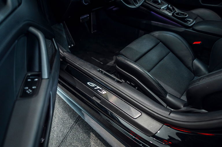 Porsche 992 GT3 Touring