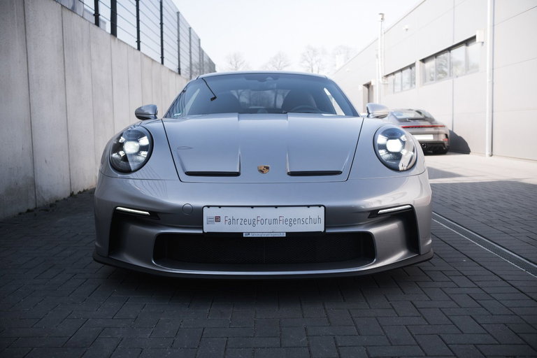 Porsche 992 GT3 Touring
