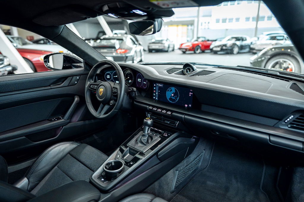 Porsche 992 GT3 Touring