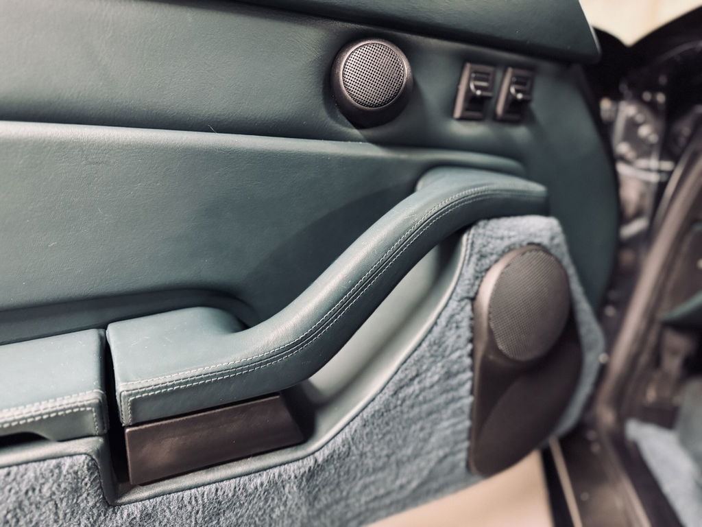 Porsche 993 Carrera 4