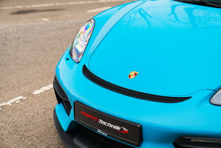 Porsche 718 Cayman GT4