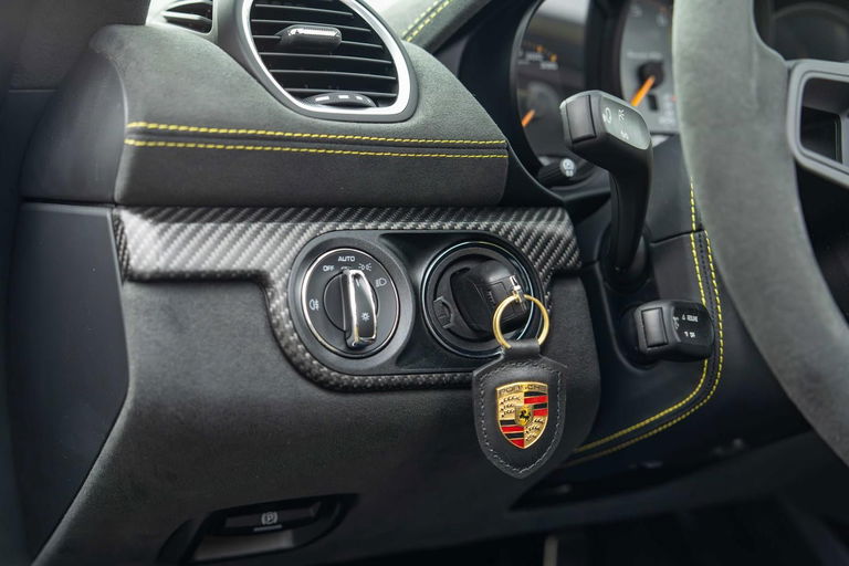 Porsche 718 Spyder RS