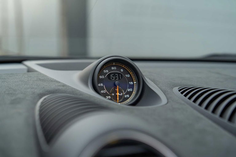 Porsche 718 Spyder RS