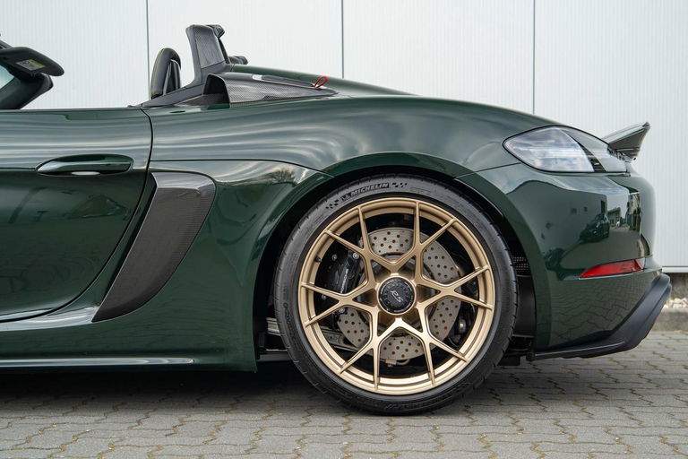 Porsche 718 Spyder RS