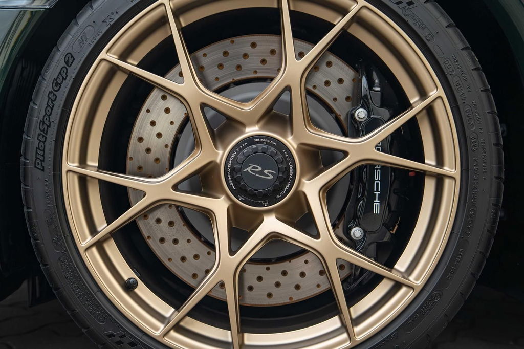 Porsche 718 Spyder RS