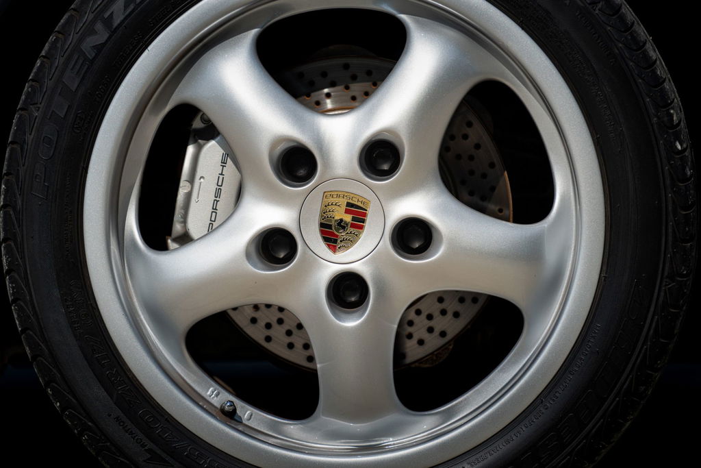 Porsche 993 Carrera 4