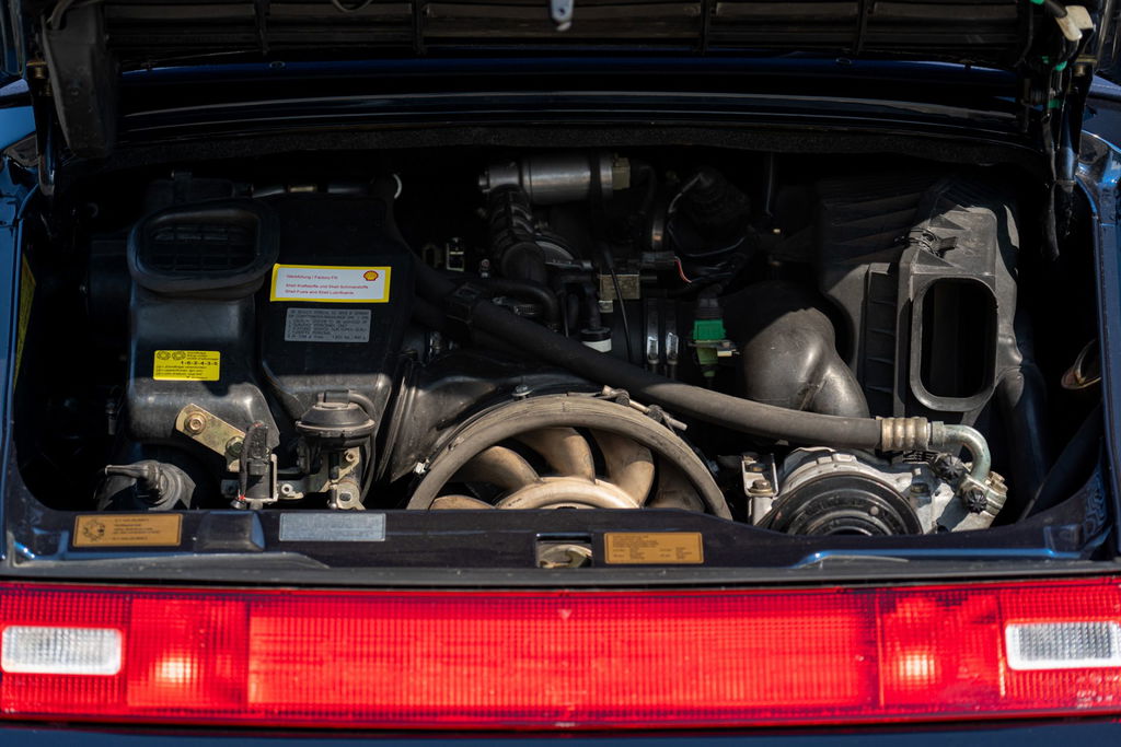 Porsche 993 Carrera 4