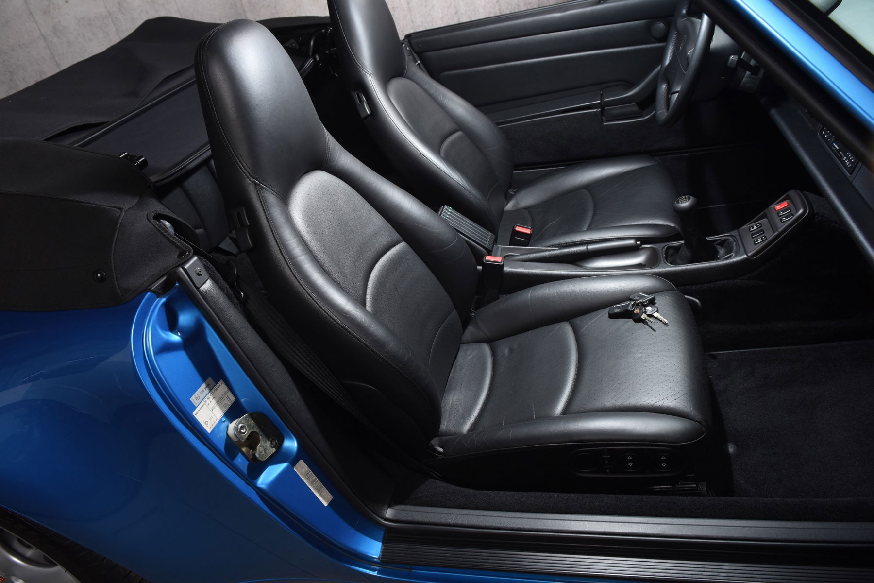ファッション好きが選ぶ人気ブランドランキング Porsche 993 Carrera 1995 - elferspot.com - Marketplace for ネームタグ