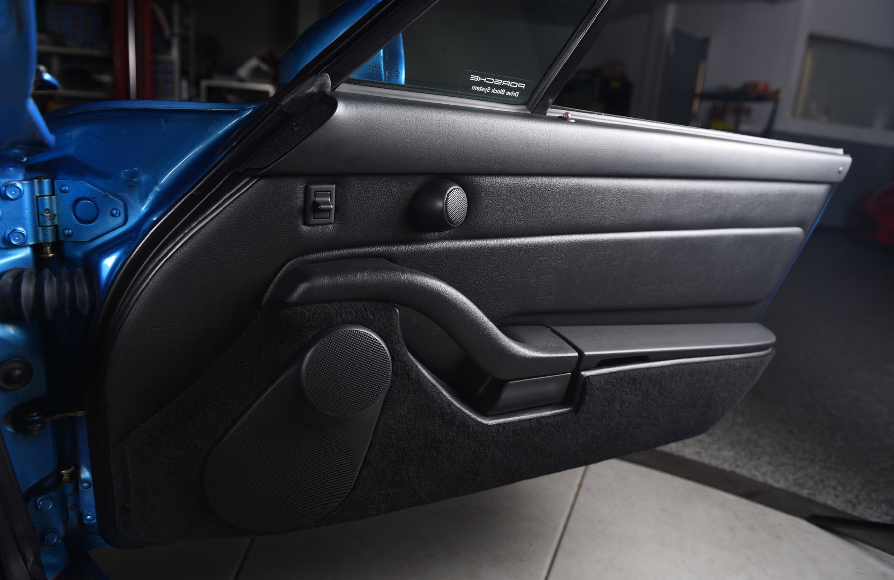 Porsche 993 Carrera 1995 - elferspot.com - Marketplace for