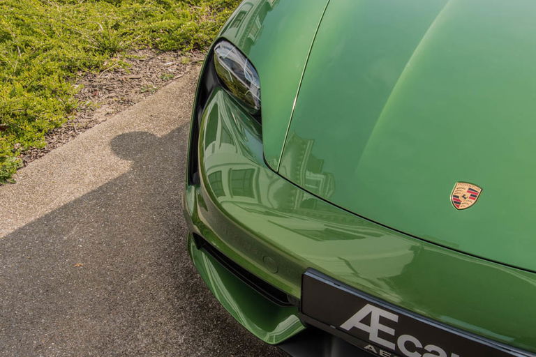 Porsche Taycan Turbo