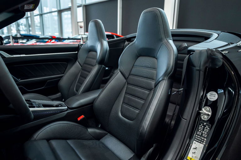 Porsche 992 Carrera GTS