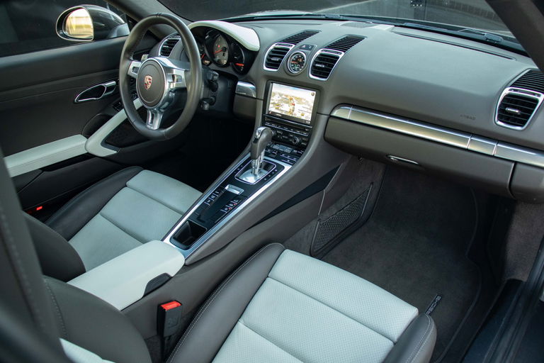 Porsche 981 Cayman S