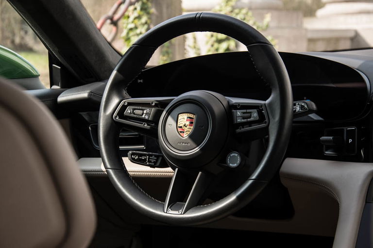 Porsche Taycan Turbo