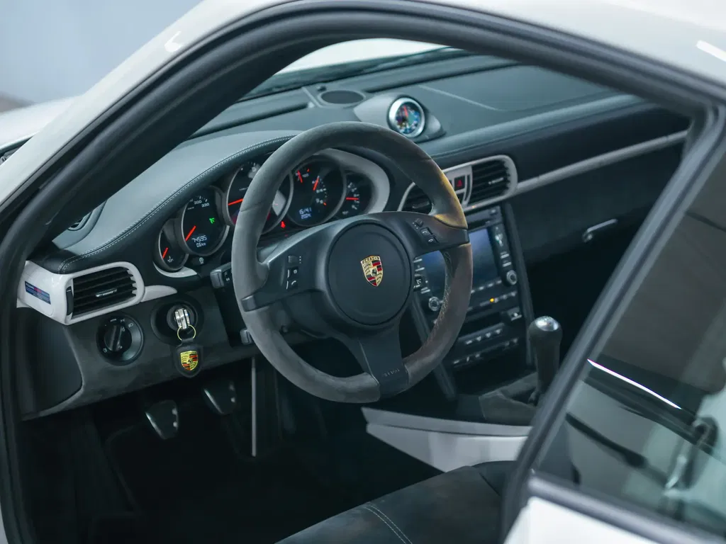 Porsche 997.2 Carrera GTS