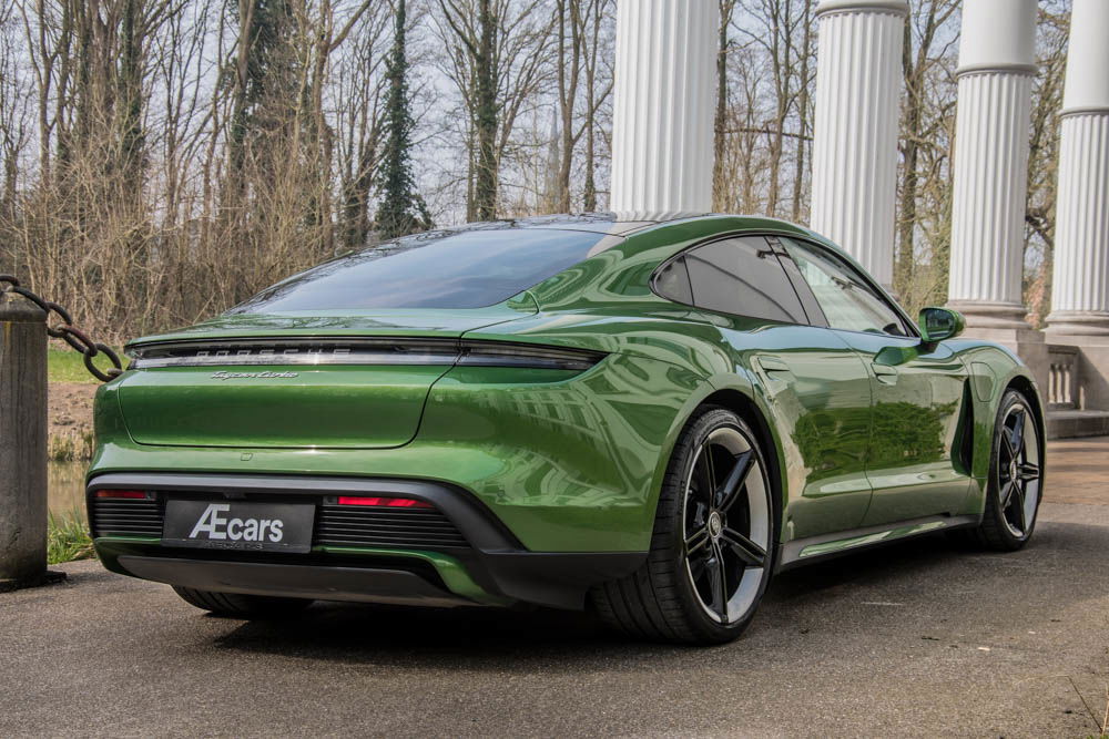 Porsche Taycan Turbo