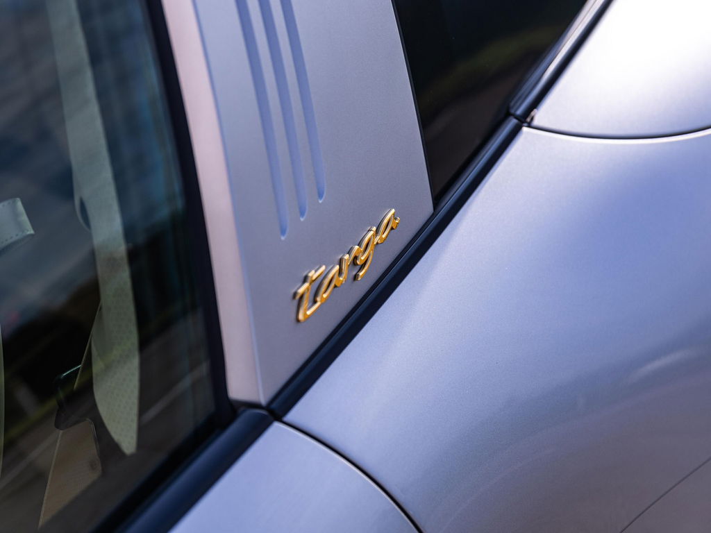 Porsche 992 Heritage Design Edition