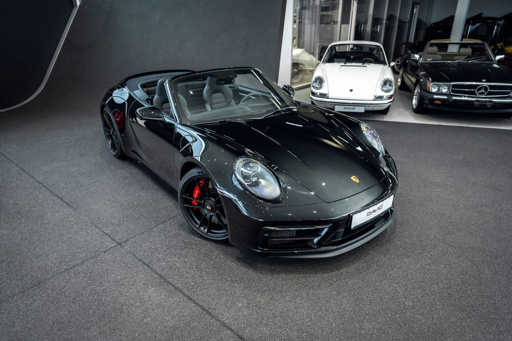 Porsche 992 Carrera GTS