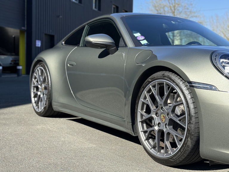 Porsche 992 Carrera 4S