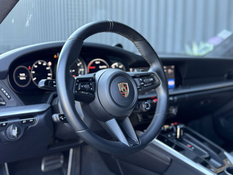 Porsche 992 Carrera 4S