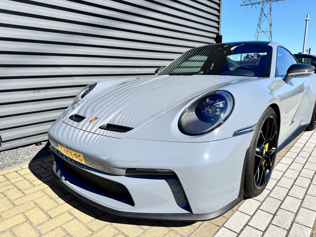 Porsche 992 GT3 Touring
