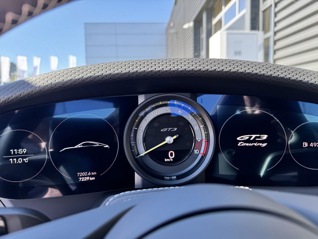 Porsche 992 GT3 Touring