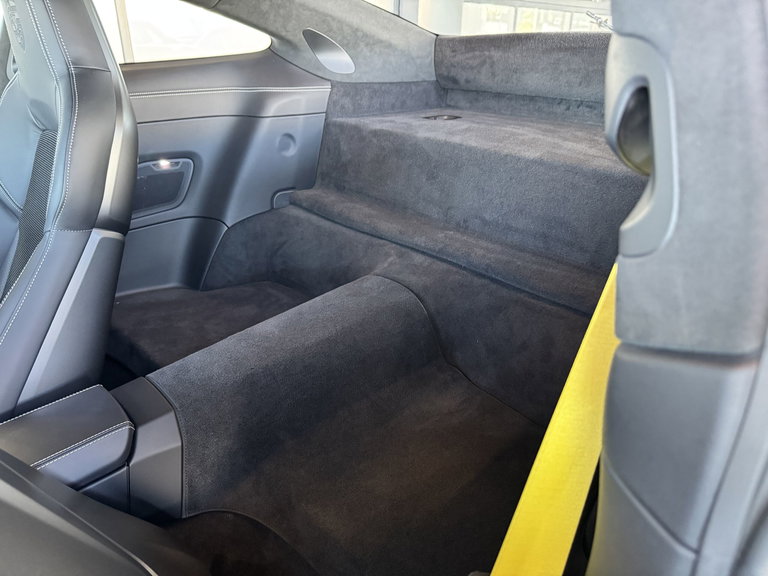 Porsche 992 GT3 Touring