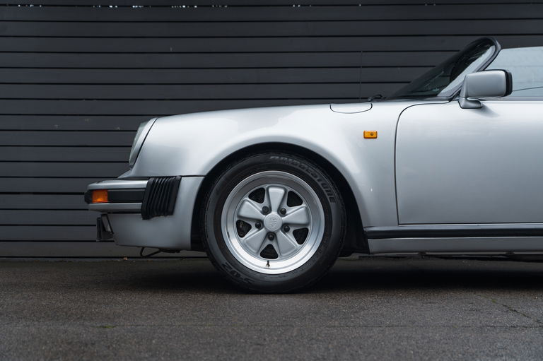 Porsche 911 Carrera 3.2 Speedster