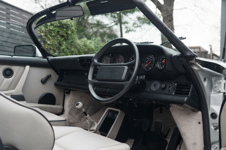 Porsche 911 Carrera 3.2 Speedster