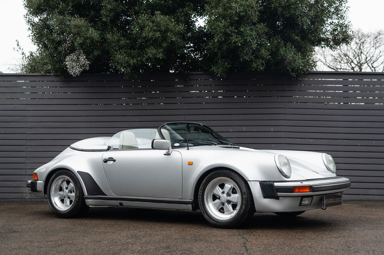 Porsche 911 Carrera 3.2 Speedster