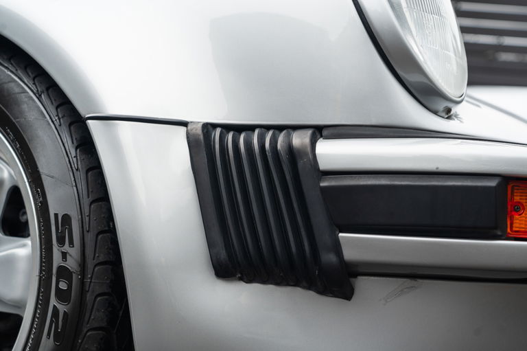 Porsche 911 Carrera 3.2 Speedster