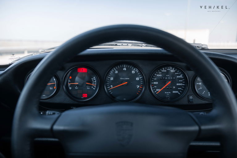 Porsche 993 Carrera 4